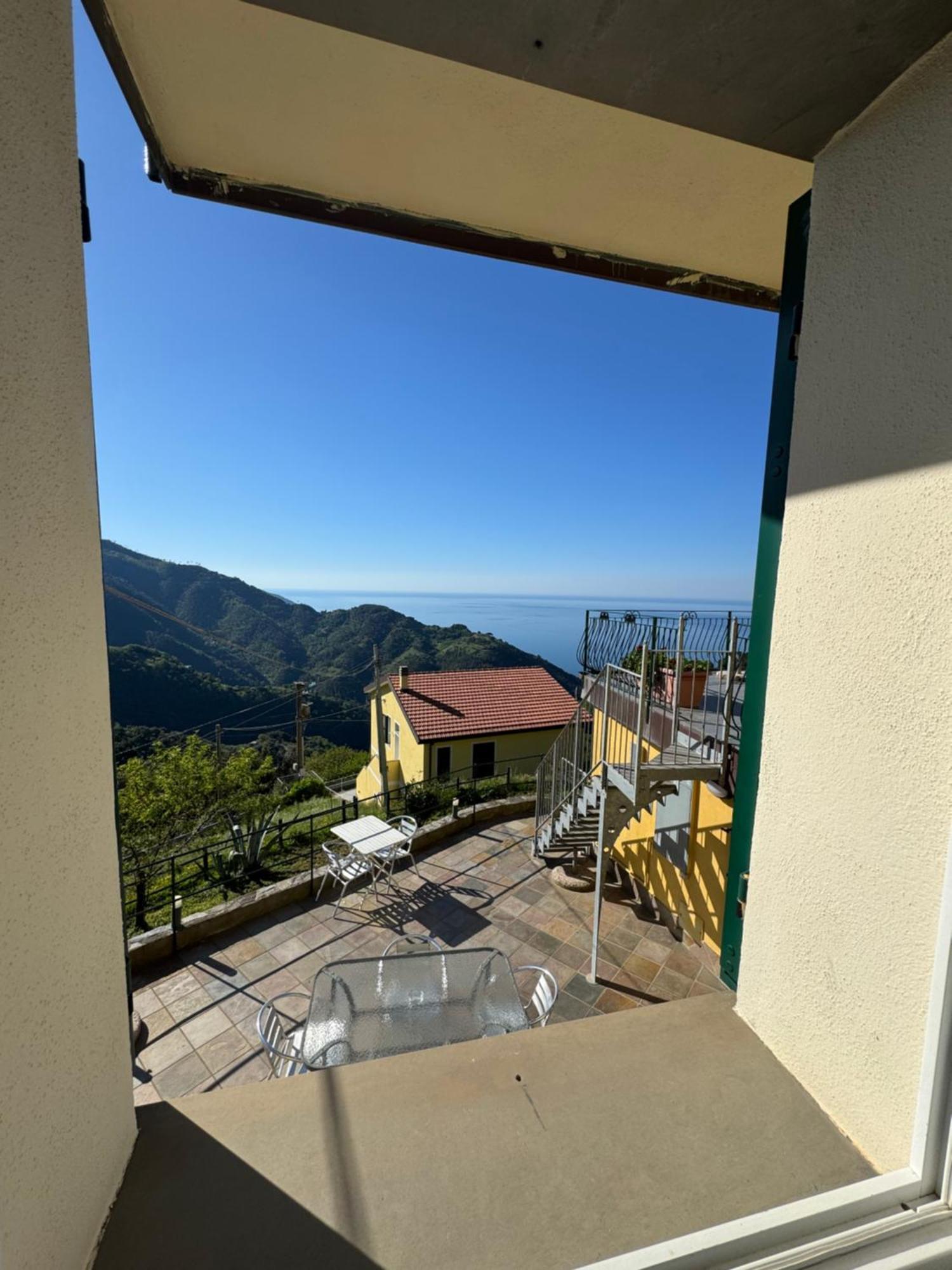 Affittacamere Pz Vernazza Buitenkant foto