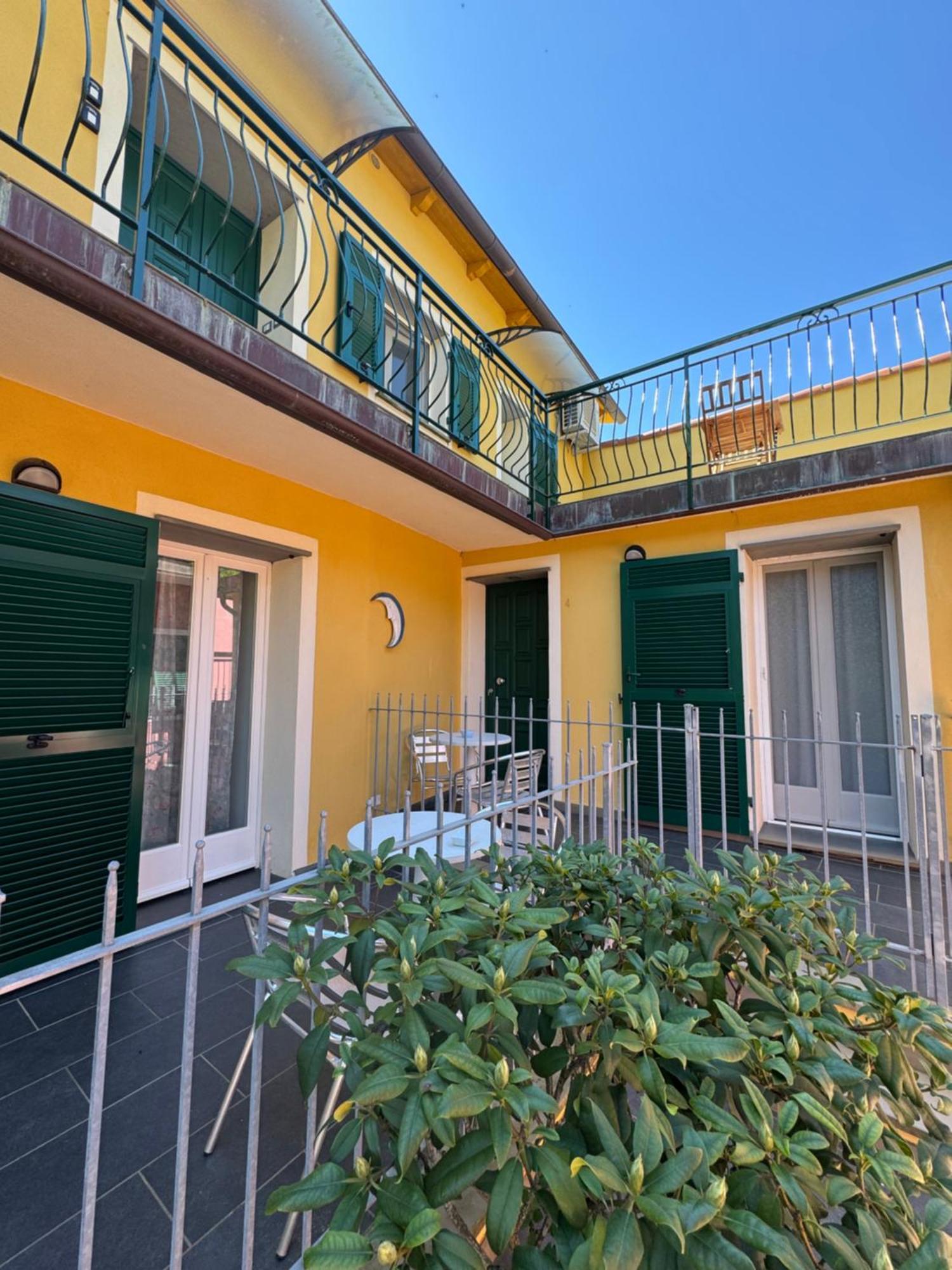 Affittacamere Pz Vernazza Buitenkant foto